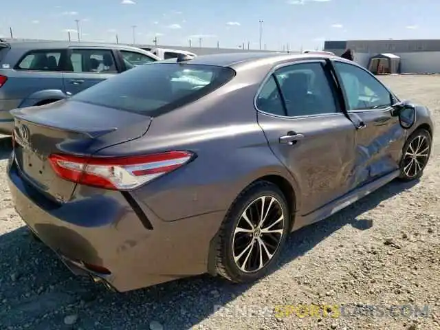 4 Photograph of a damaged car 4T1J11BK1LU002998 TOYOTA CAMRY 2020