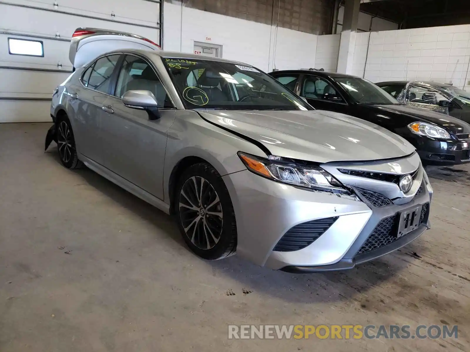 1 Photograph of a damaged car 4T1J11BK5LU011719 TOYOTA CAMRY 2020