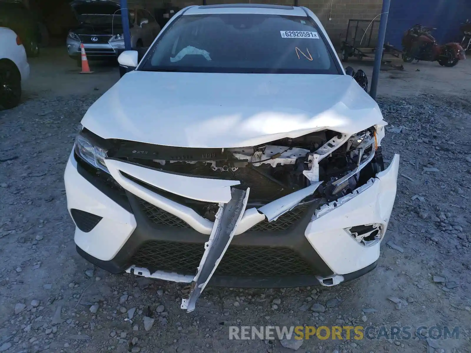 9 Photograph of a damaged car 4T1J31AK0LU524761 TOYOTA CAMRY 2020