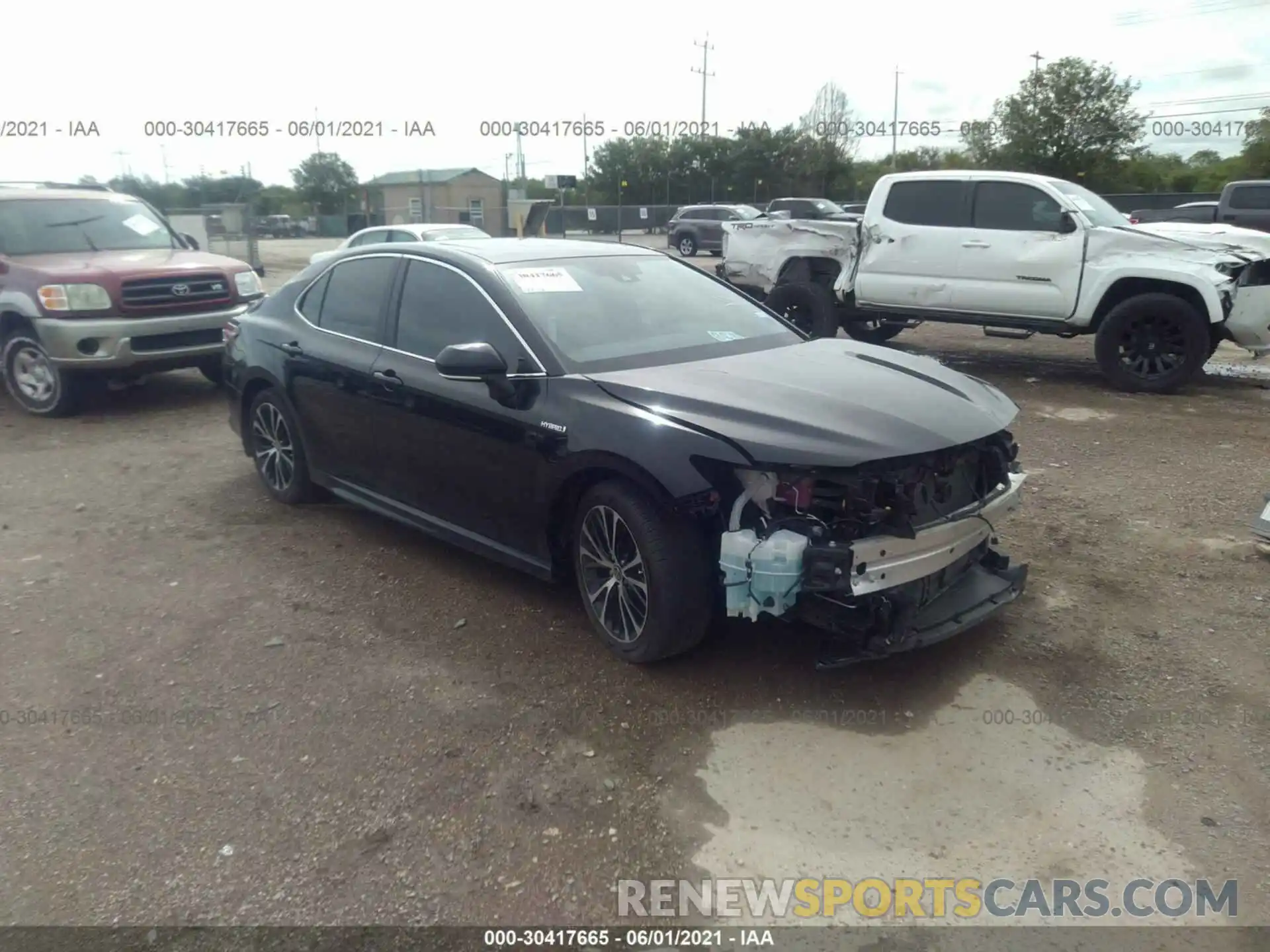 1 Photograph of a damaged car 4T1J31AK1LU535848 TOYOTA CAMRY 2020