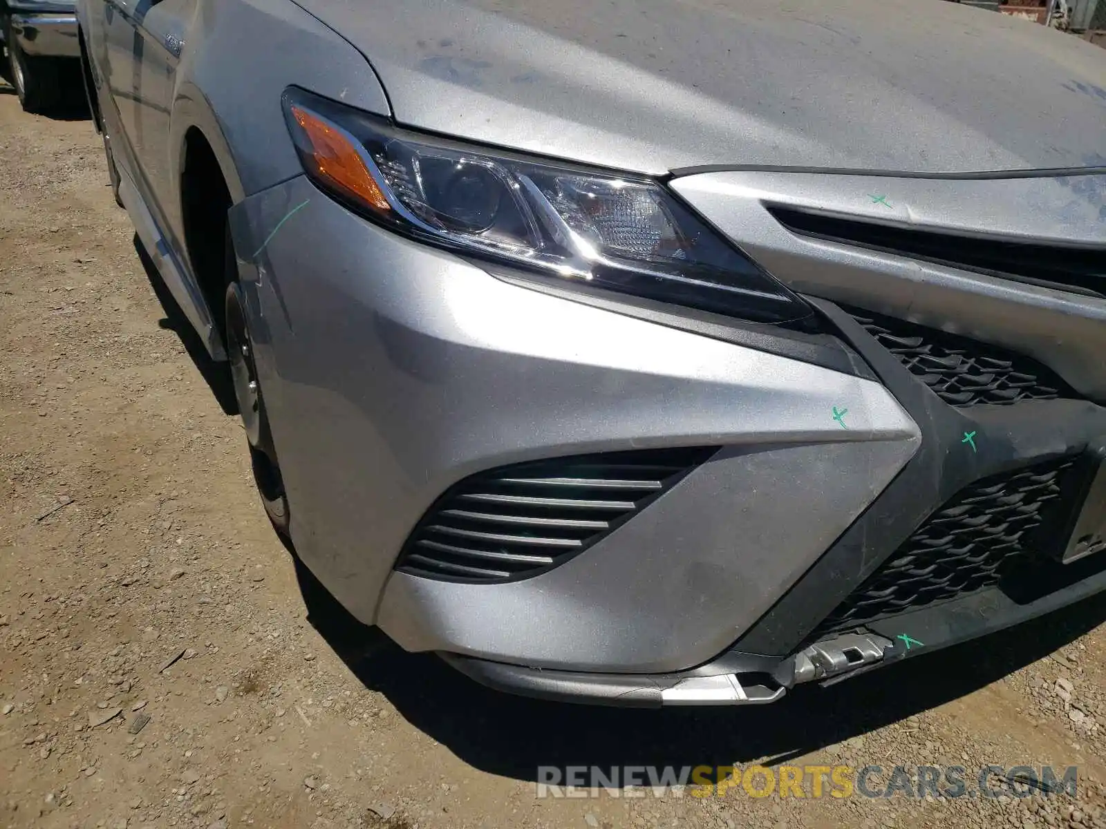 9 Photograph of a damaged car 4T1J31AK2LU534529 TOYOTA CAMRY 2020