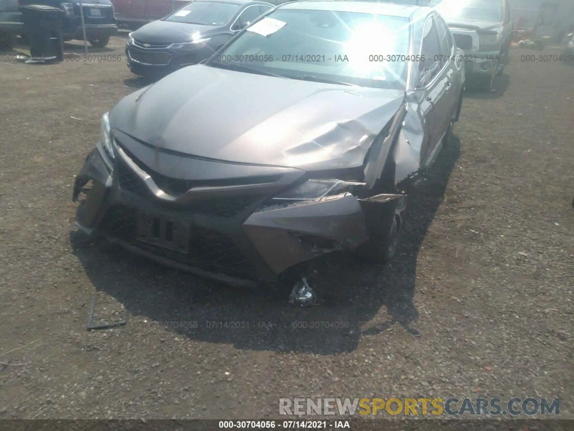 6 Photograph of a damaged car 4T1J31AK2LU541285 TOYOTA CAMRY 2020