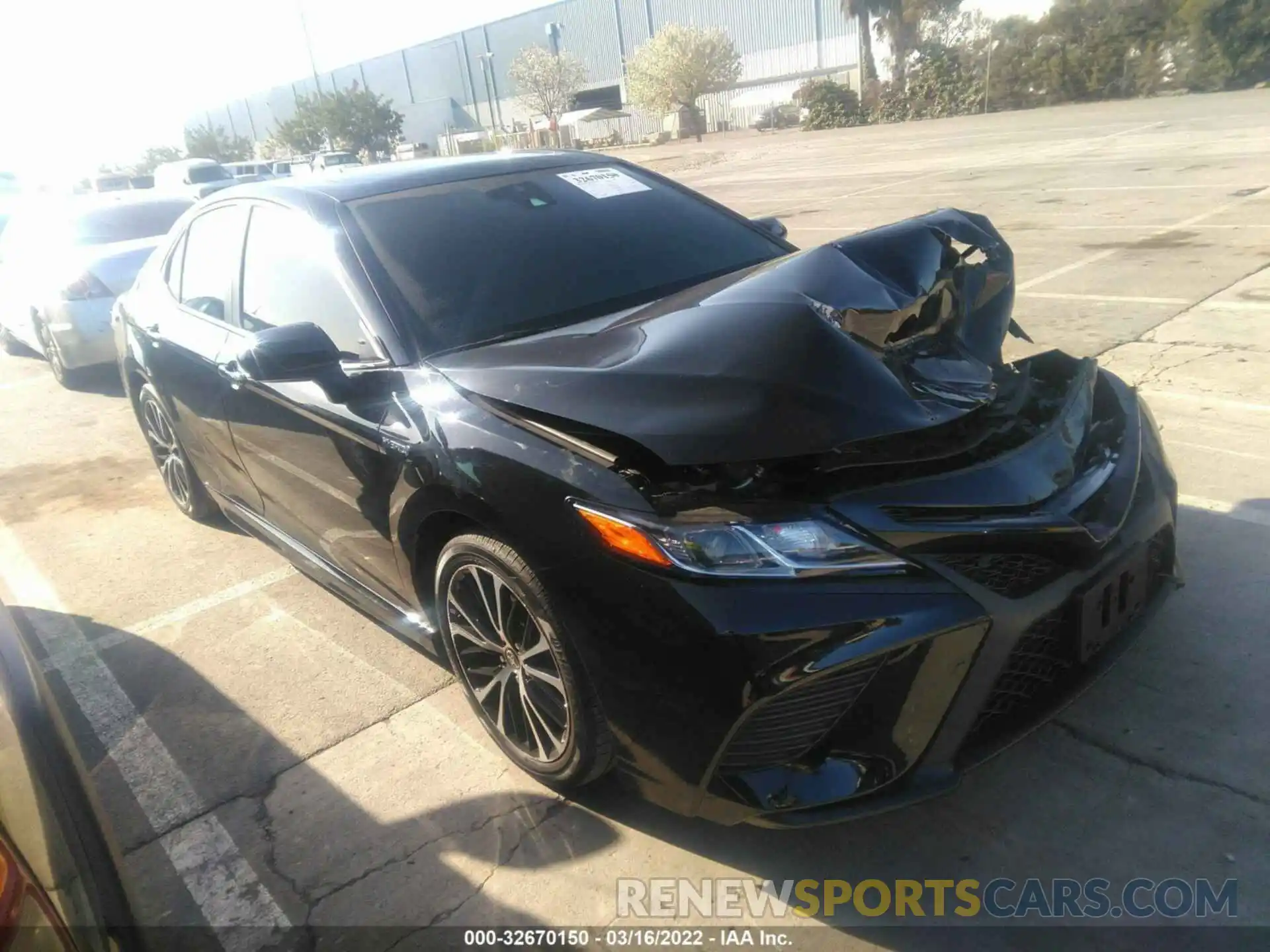 1 Photograph of a damaged car 4T1J31AK2LU546096 TOYOTA CAMRY 2020