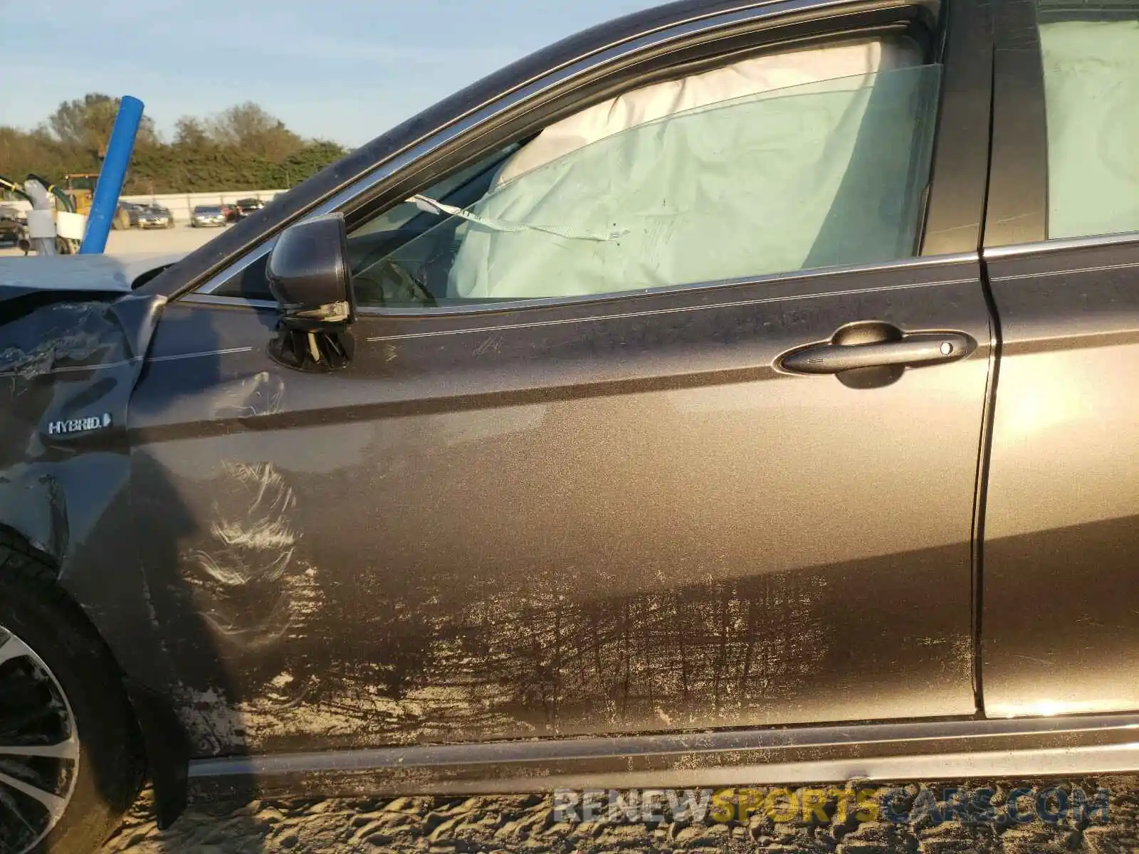 10 Photograph of a damaged car 4T1J31AK4LU011514 TOYOTA CAMRY 2020