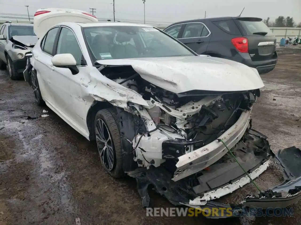 1 Photograph of a damaged car 4T1J31AK4LU523533 TOYOTA CAMRY 2020