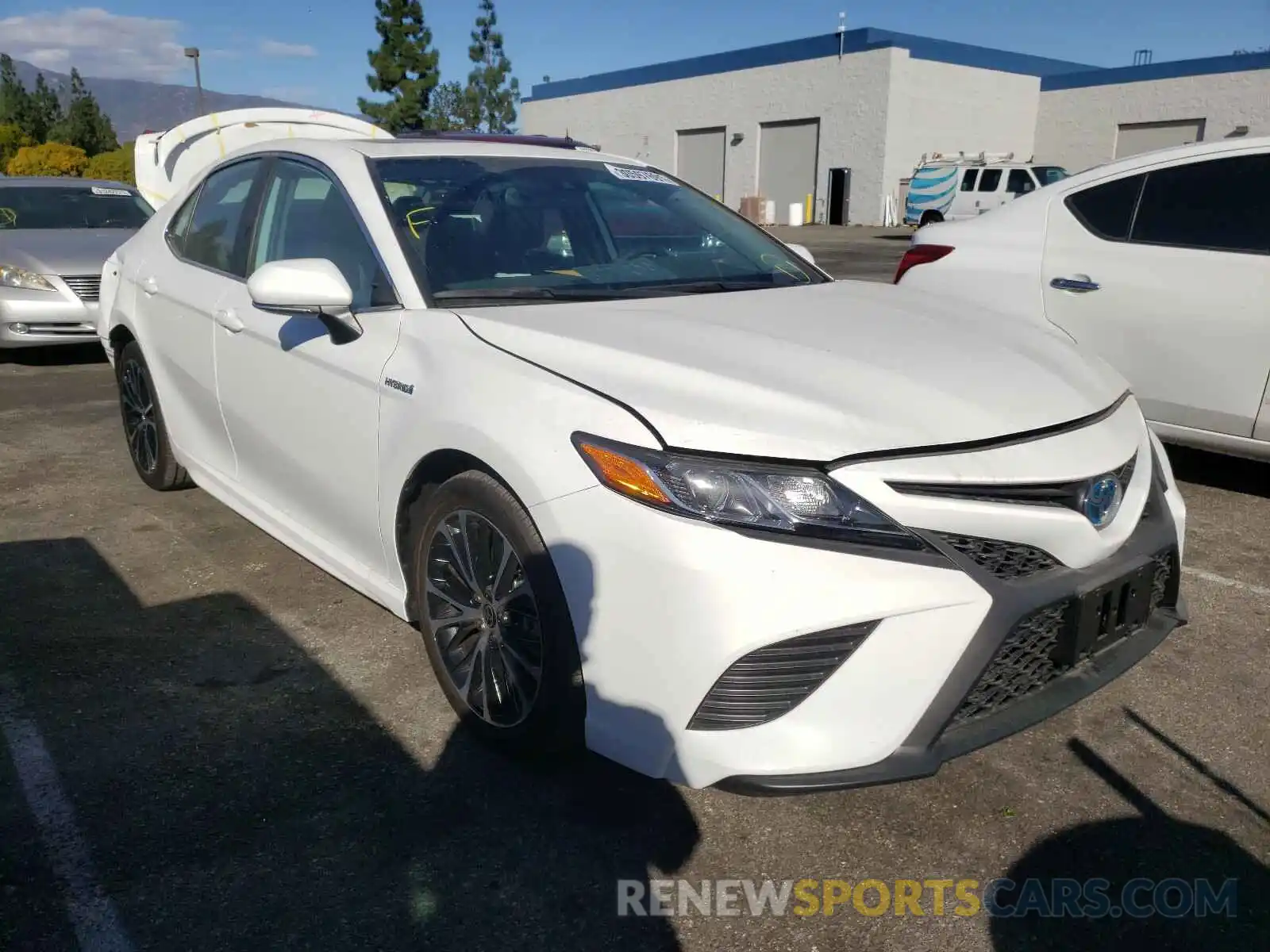 1 Photograph of a damaged car 4T1J31AK5LU534265 TOYOTA CAMRY 2020