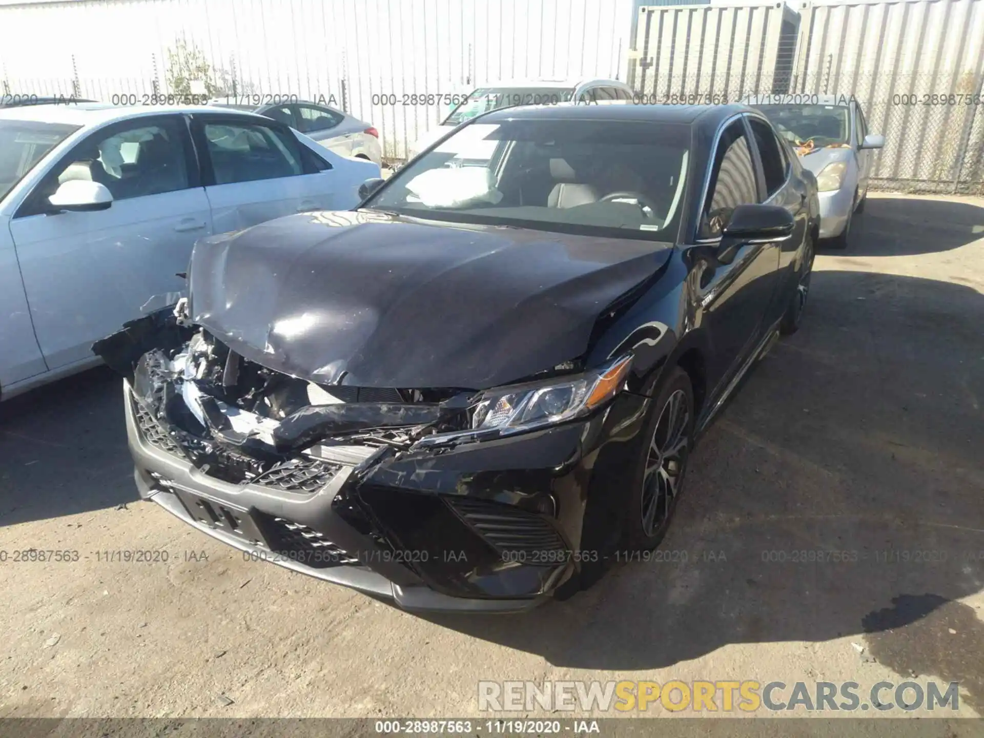 2 Photograph of a damaged car 4T1J31AK5LU541331 TOYOTA CAMRY 2020