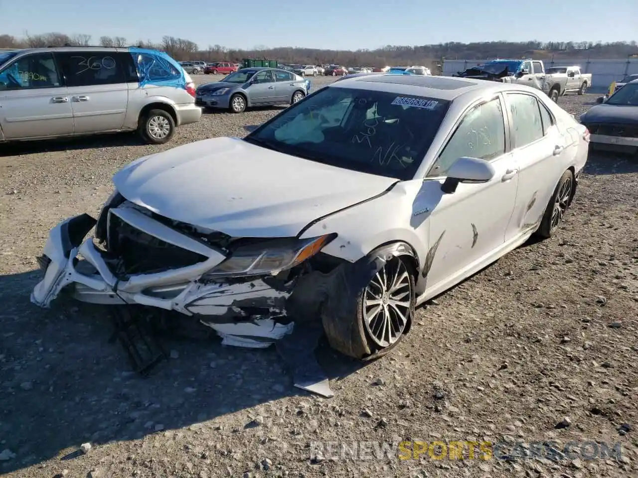 2 Photograph of a damaged car 4T1J31AK5LU542186 TOYOTA CAMRY 2020