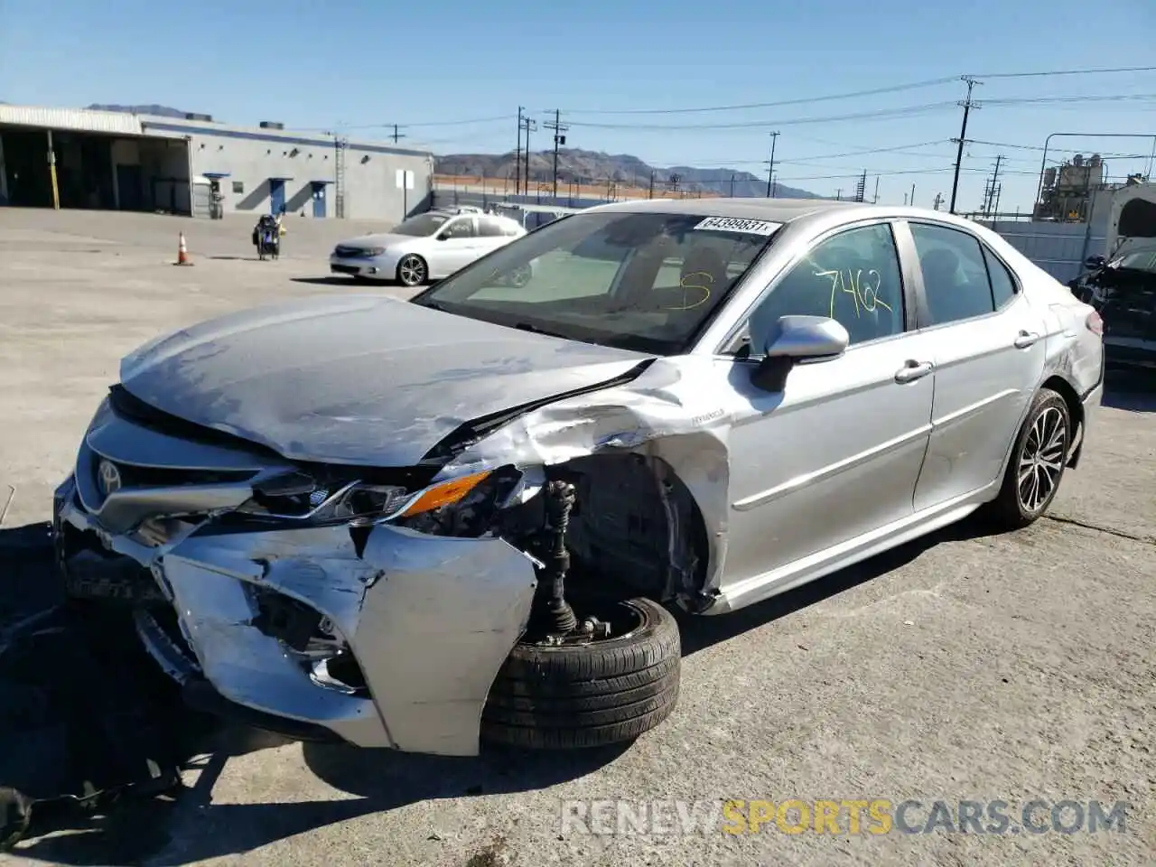 2 Photograph of a damaged car 4T1J31AK6LU544075 TOYOTA CAMRY 2020