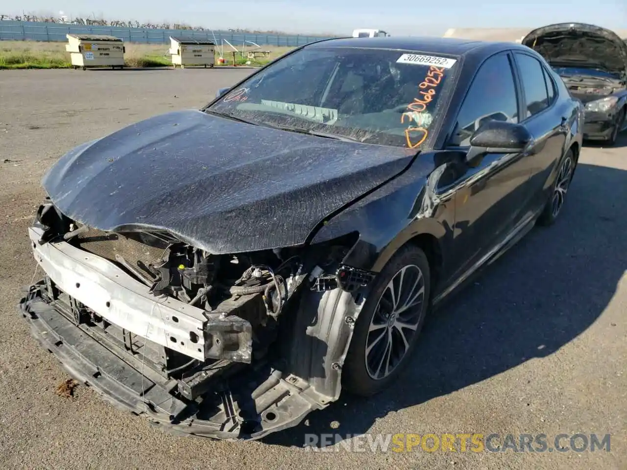 2 Photograph of a damaged car 4T1J31AK7LU520335 TOYOTA CAMRY 2020