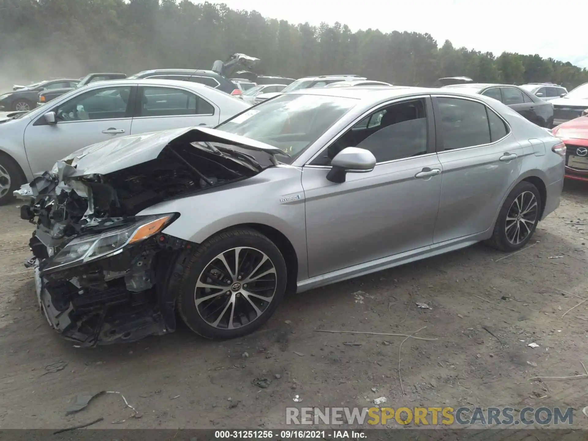 2 Photograph of a damaged car 4T1J31AK7LU535773 TOYOTA CAMRY 2020