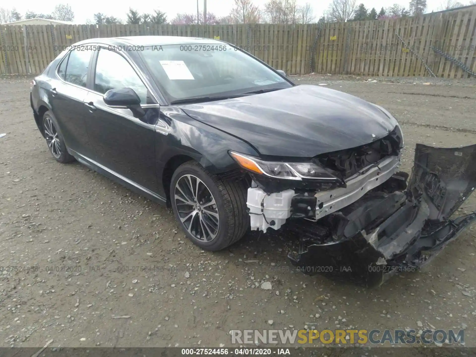 1 Photograph of a damaged car 4T1J31AK8LU519128 TOYOTA CAMRY 2020