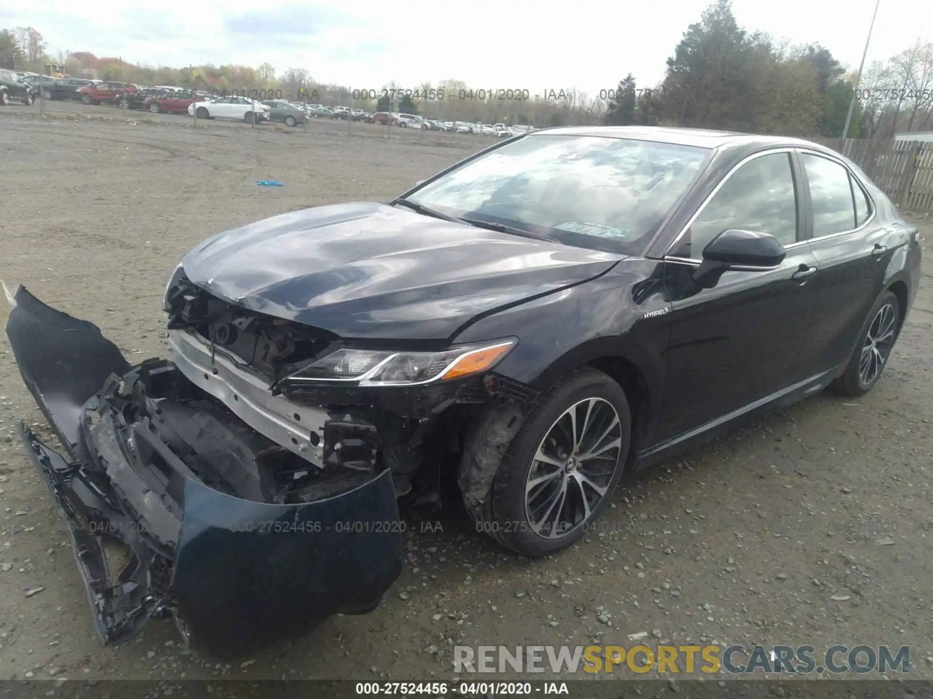 2 Photograph of a damaged car 4T1J31AK8LU519128 TOYOTA CAMRY 2020