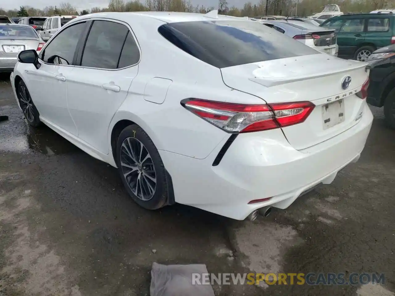 3 Фотография поврежденного автомобиля 4T1J31AK8LU535894 TOYOTA CAMRY 2020