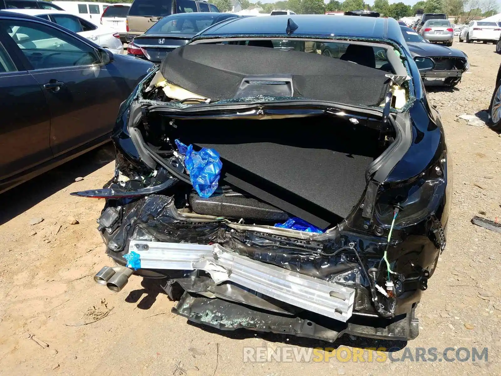 9 Photograph of a damaged car 4T1J31AK9LU519753 TOYOTA CAMRY 2020