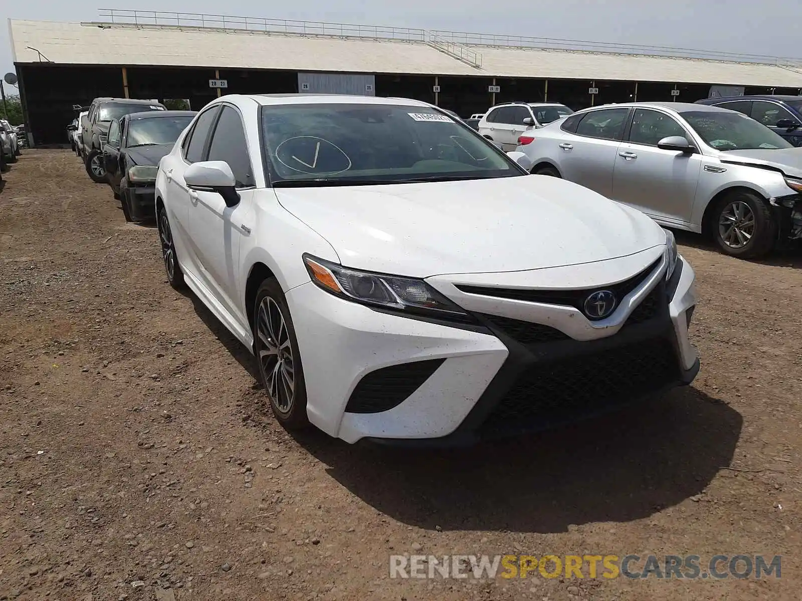 1 Photograph of a damaged car 4T1J31AK9LU544667 TOYOTA CAMRY 2020