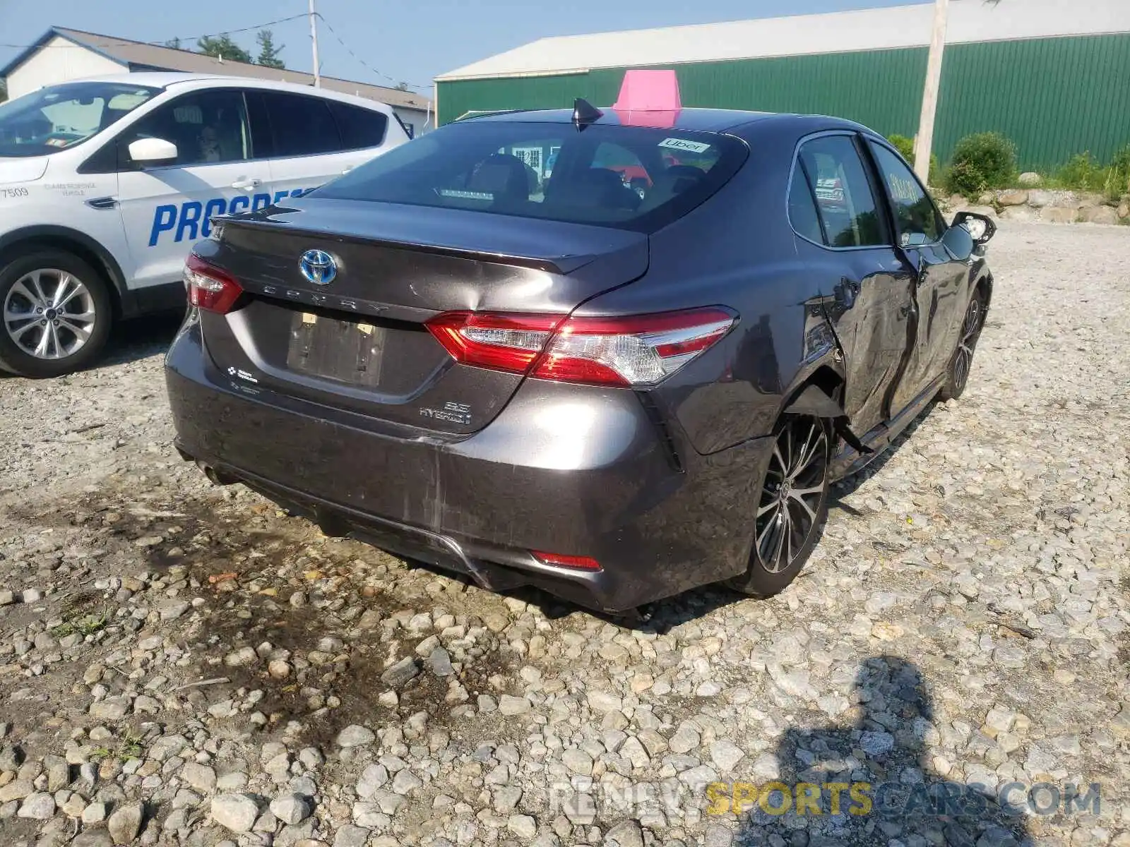 4 Photograph of a damaged car 4T1J31AK9LU545799 TOYOTA CAMRY 2020