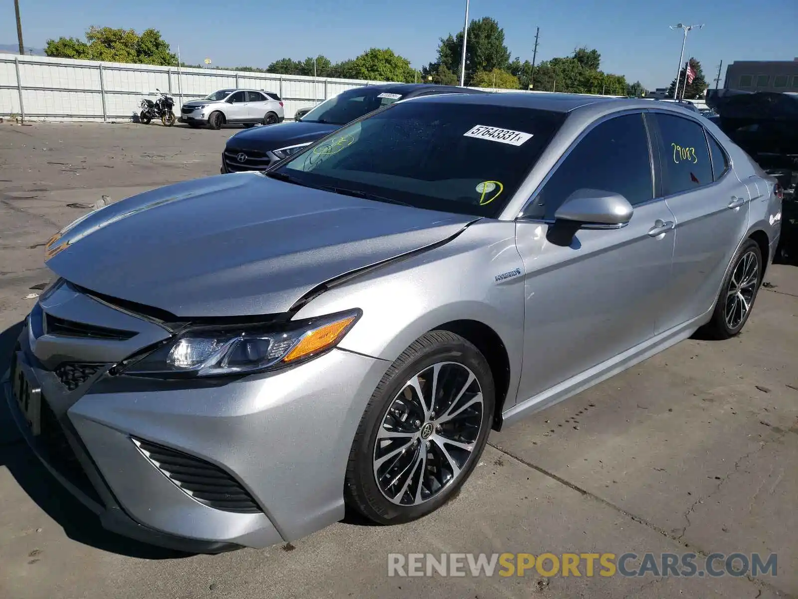 2 Photograph of a damaged car 4T1J31AKXLU014191 TOYOTA CAMRY 2020