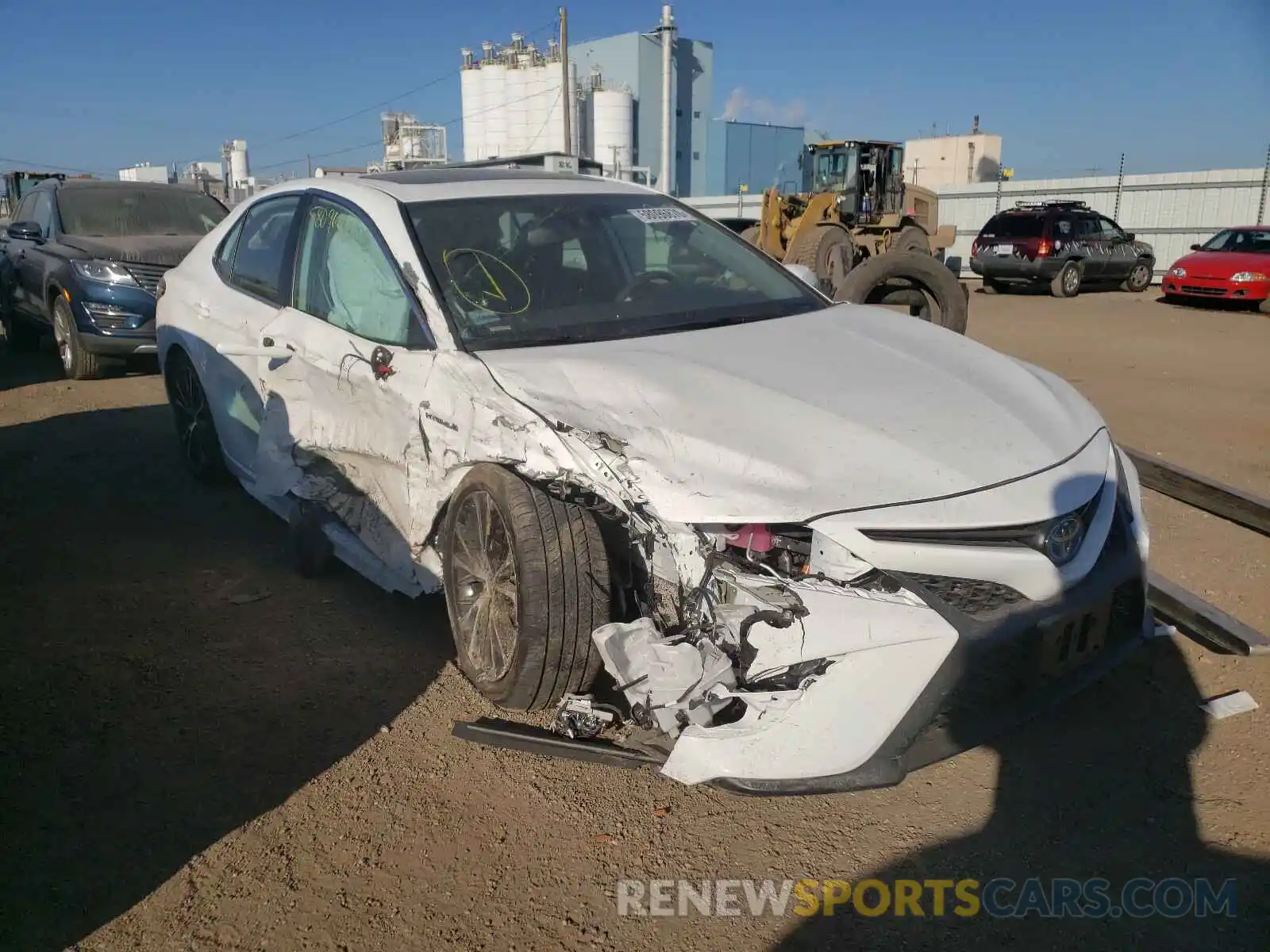 1 Photograph of a damaged car 4T1J31AKXLU532642 TOYOTA CAMRY 2020