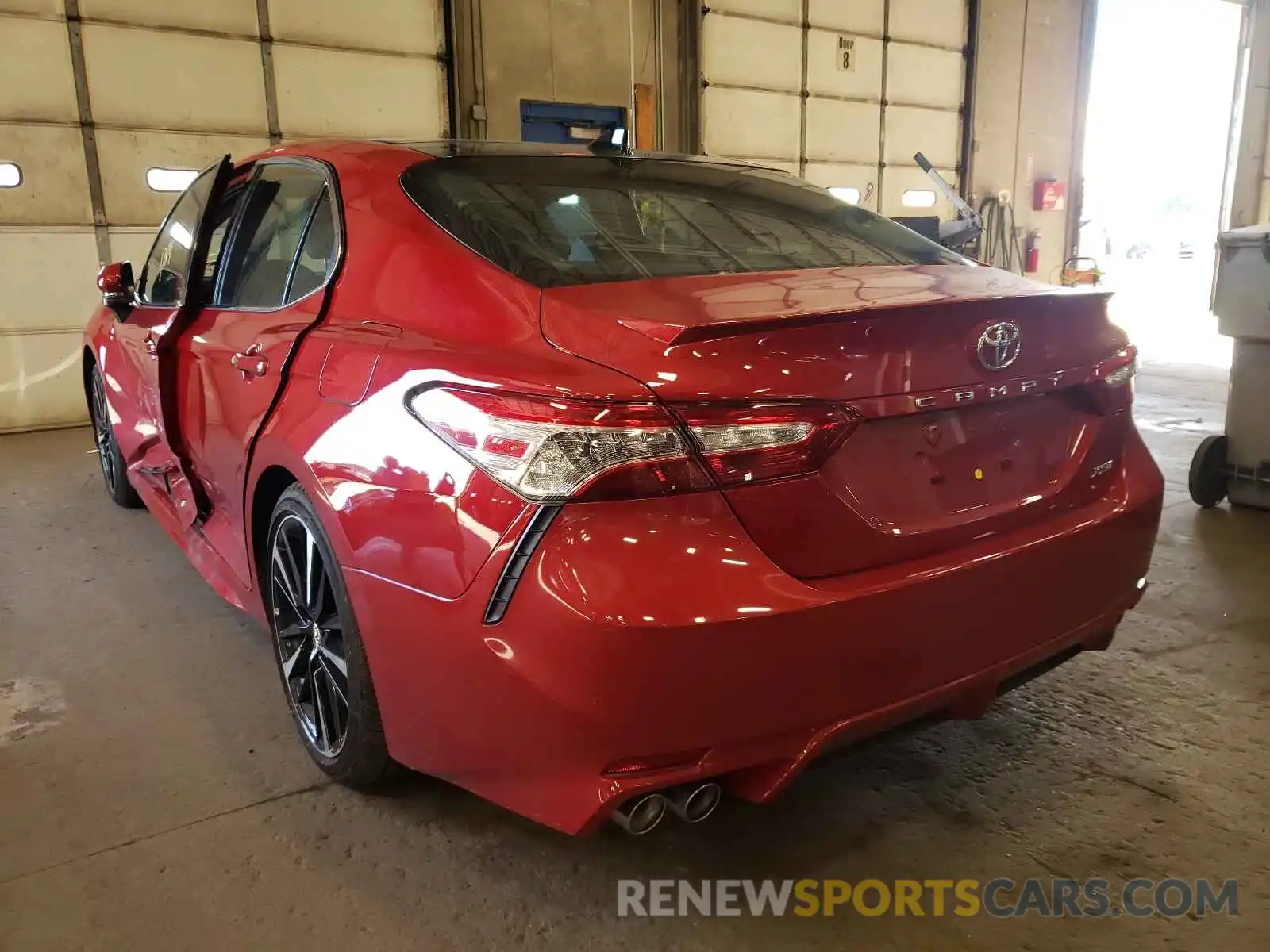 3 Photograph of a damaged car 4T1K61AK0LU322644 TOYOTA CAMRY 2020