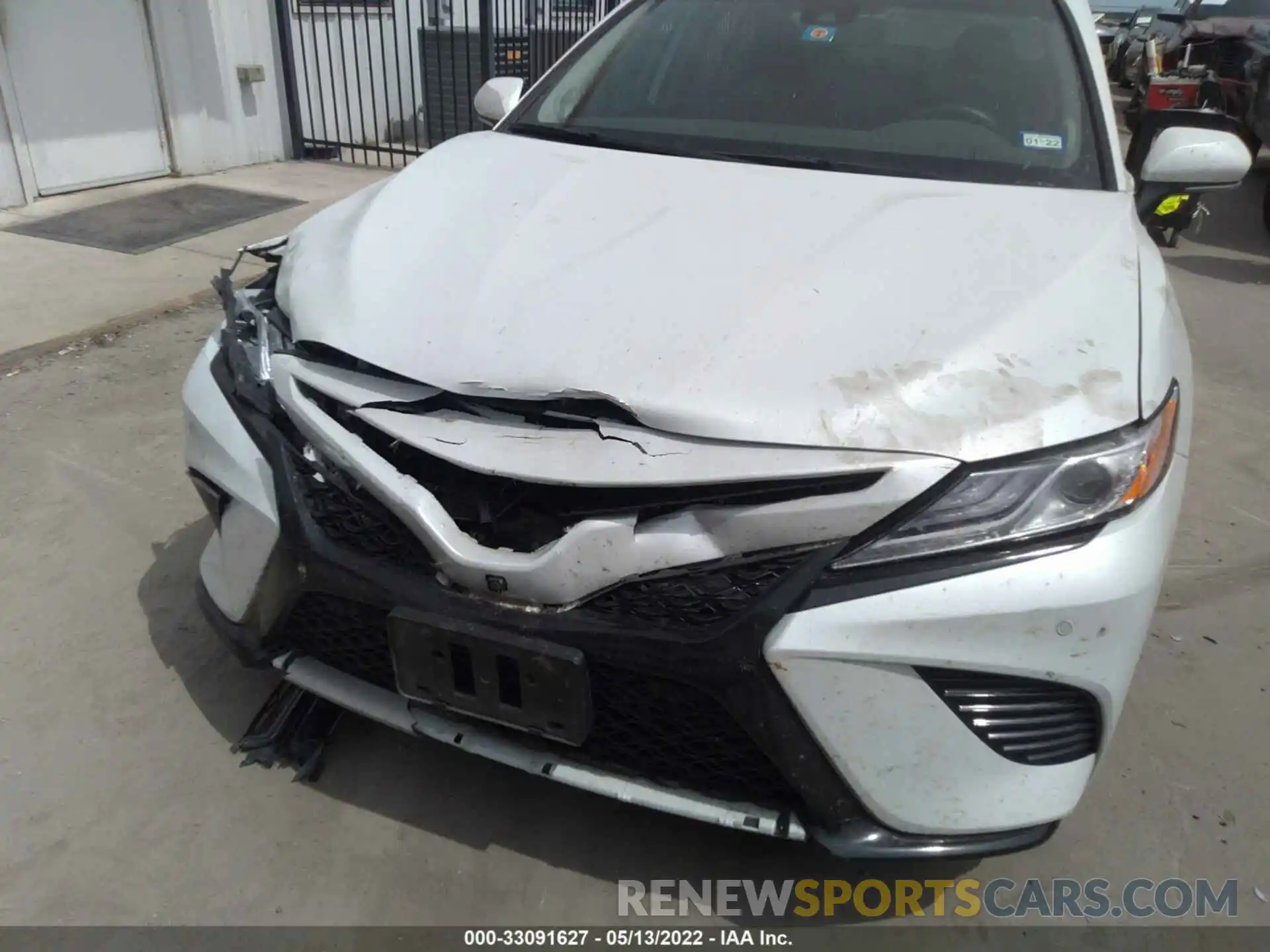 6 Photograph of a damaged car 4T1K61AK0LU336687 TOYOTA CAMRY 2020