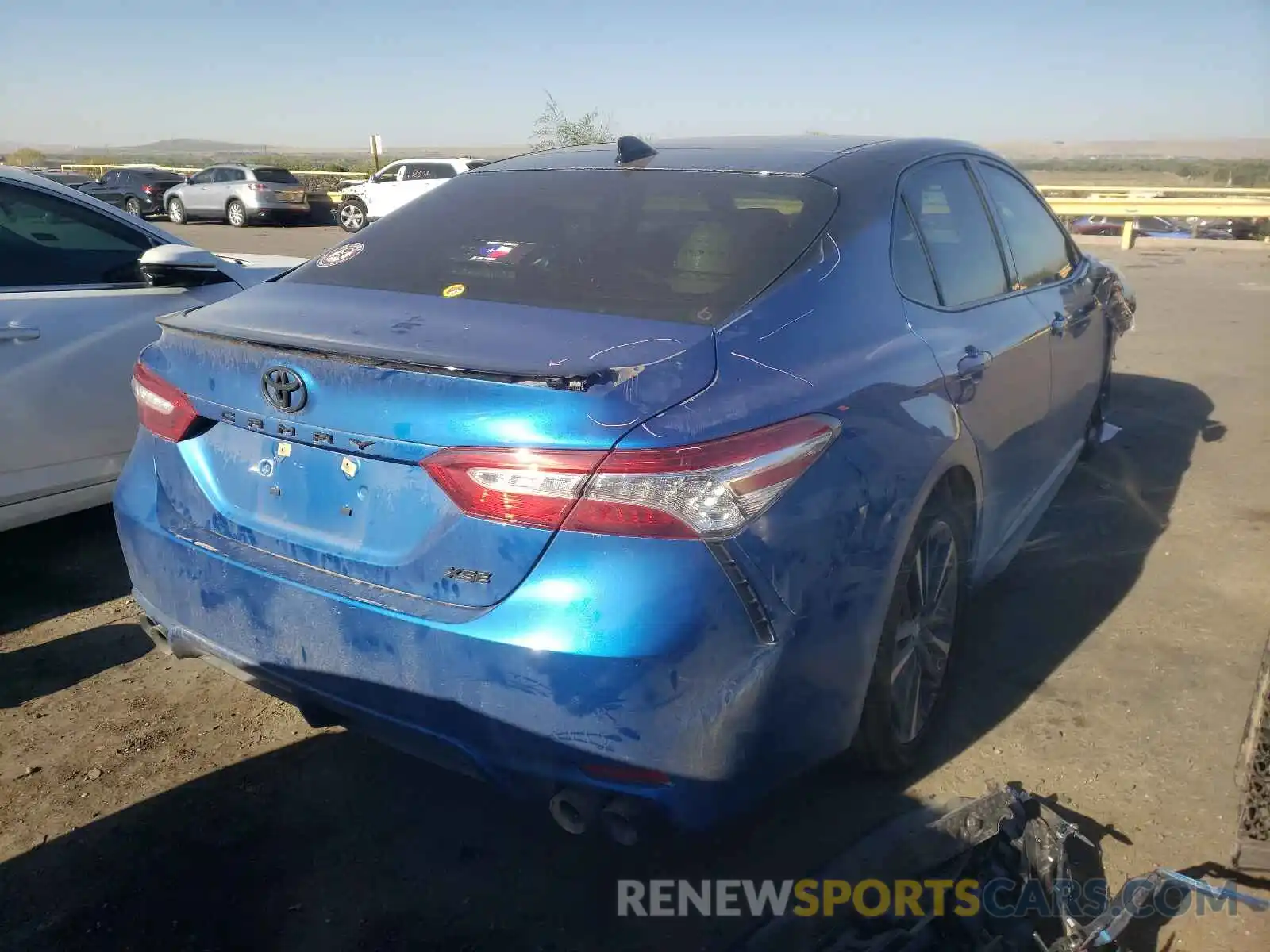 4 Photograph of a damaged car 4T1K61AK0LU340304 TOYOTA CAMRY 2020