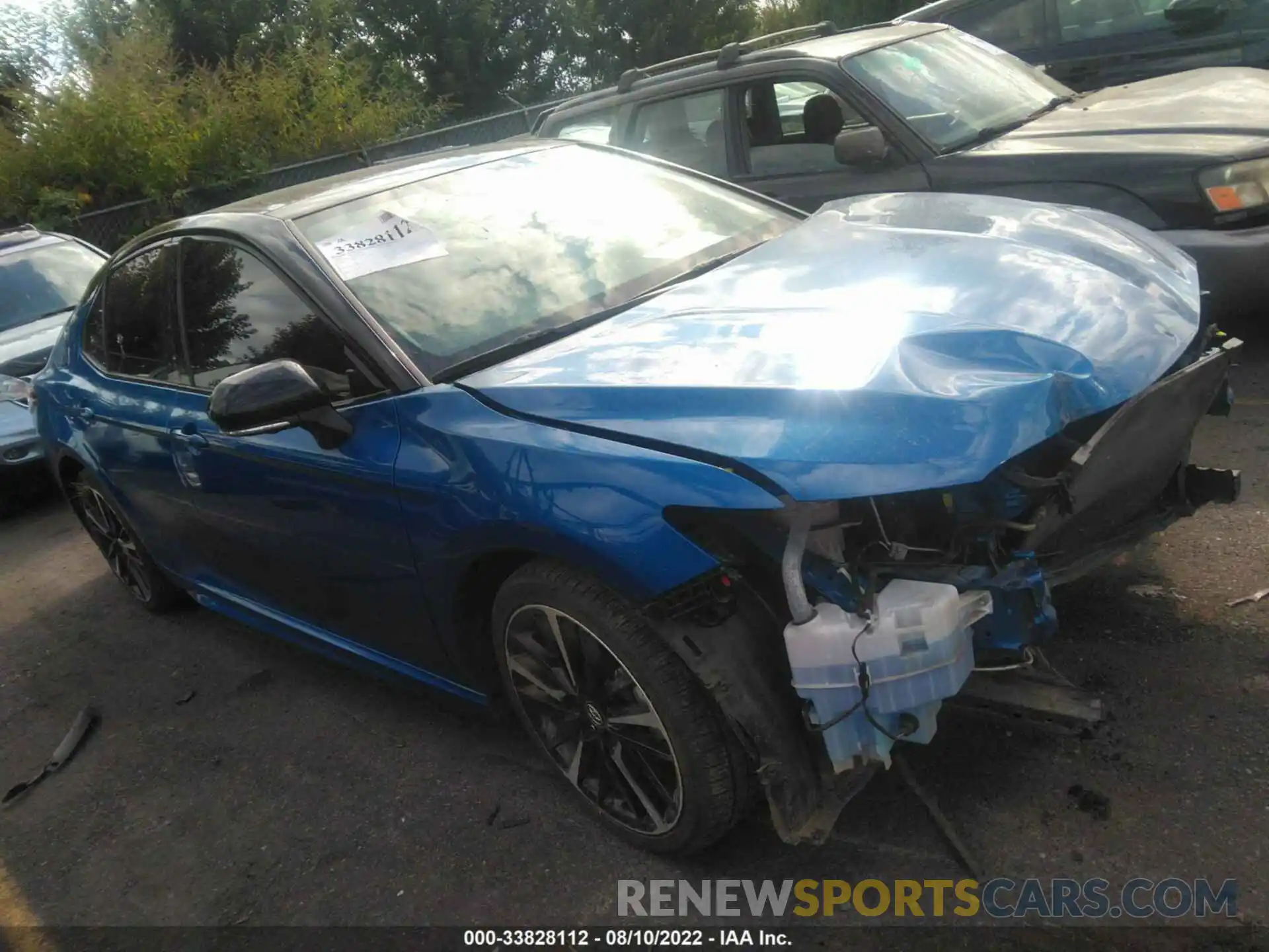 1 Photograph of a damaged car 4T1K61AK0LU354560 TOYOTA CAMRY 2020