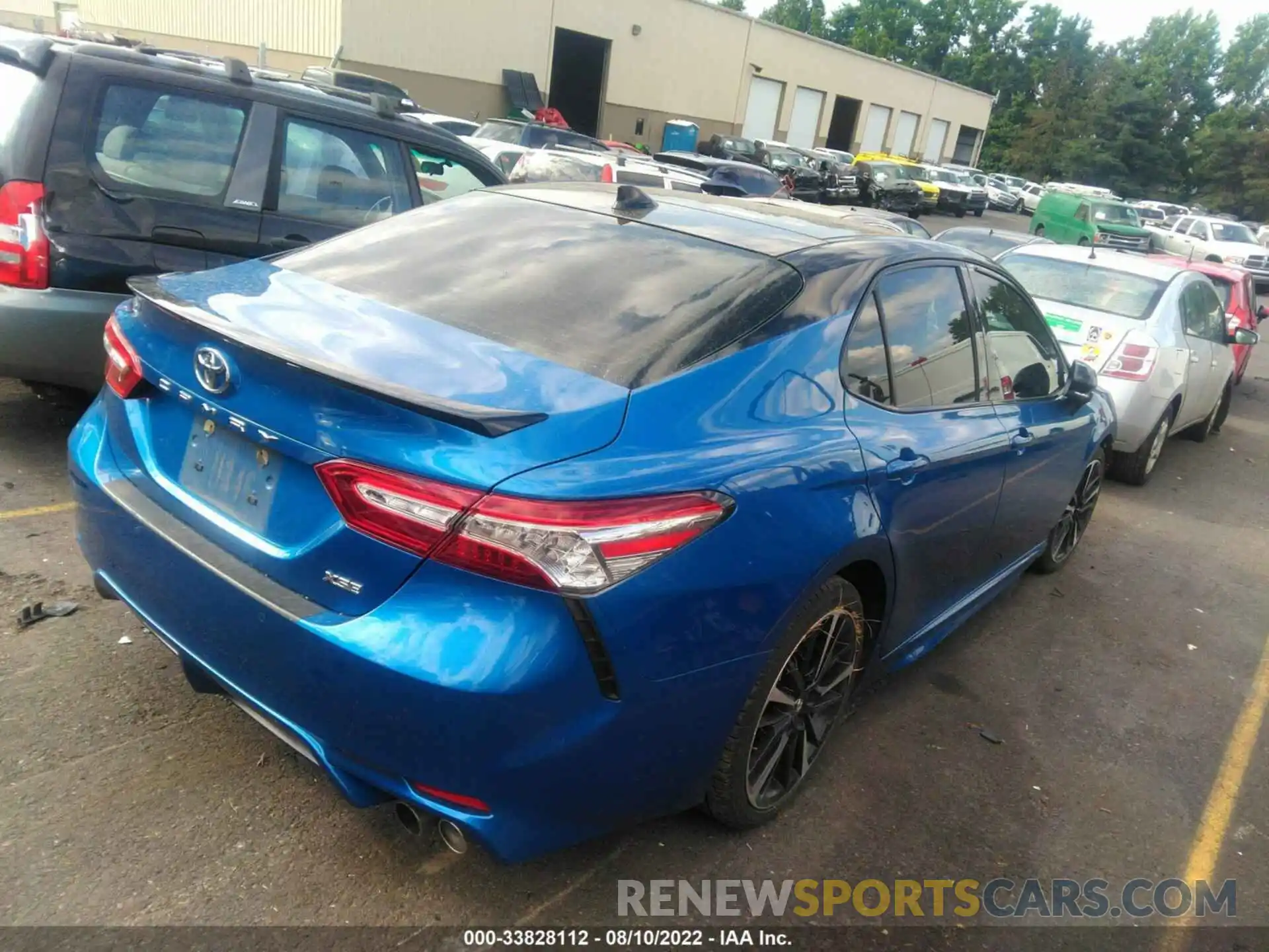 4 Photograph of a damaged car 4T1K61AK0LU354560 TOYOTA CAMRY 2020