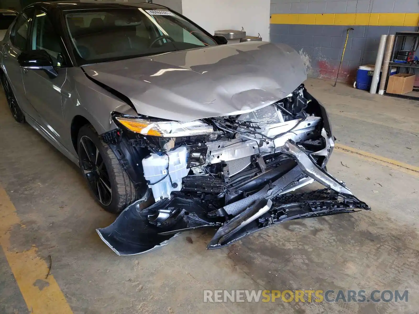 9 Photograph of a damaged car 4T1K61AK0LU371486 TOYOTA CAMRY 2020