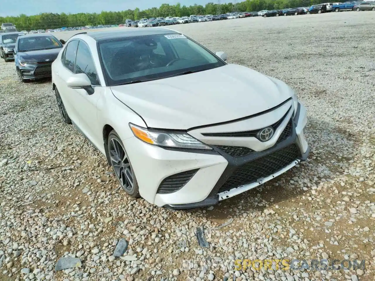 1 Photograph of a damaged car 4T1K61AK0LU379944 TOYOTA CAMRY 2020