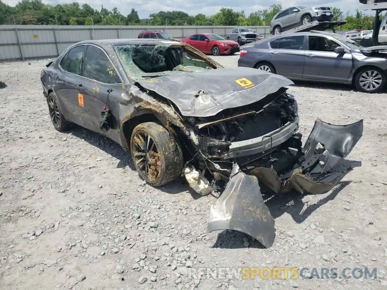 1 Photograph of a damaged car 4T1K61AK0LU384061 TOYOTA CAMRY 2020