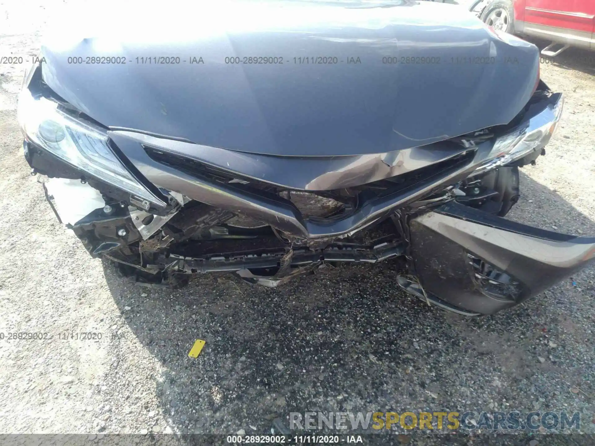 6 Photograph of a damaged car 4T1K61AK0LU386053 TOYOTA CAMRY 2020