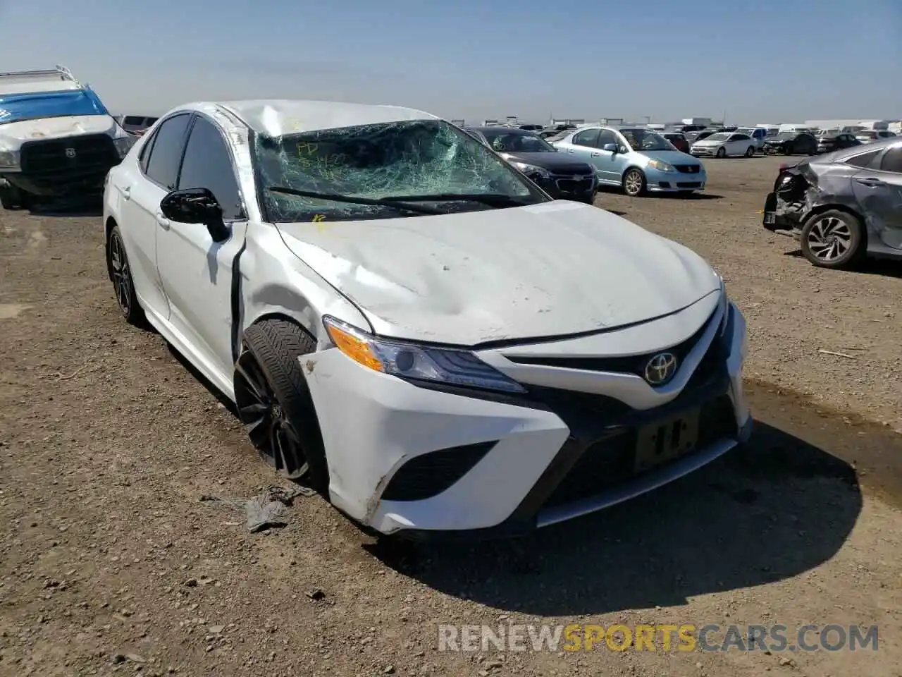 1 Photograph of a damaged car 4T1K61AK0LU388661 TOYOTA CAMRY 2020