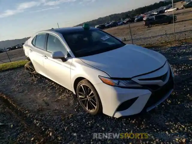 1 Photograph of a damaged car 4T1K61AK0LU396260 TOYOTA CAMRY 2020