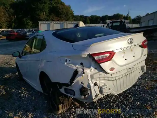 3 Photograph of a damaged car 4T1K61AK0LU396260 TOYOTA CAMRY 2020