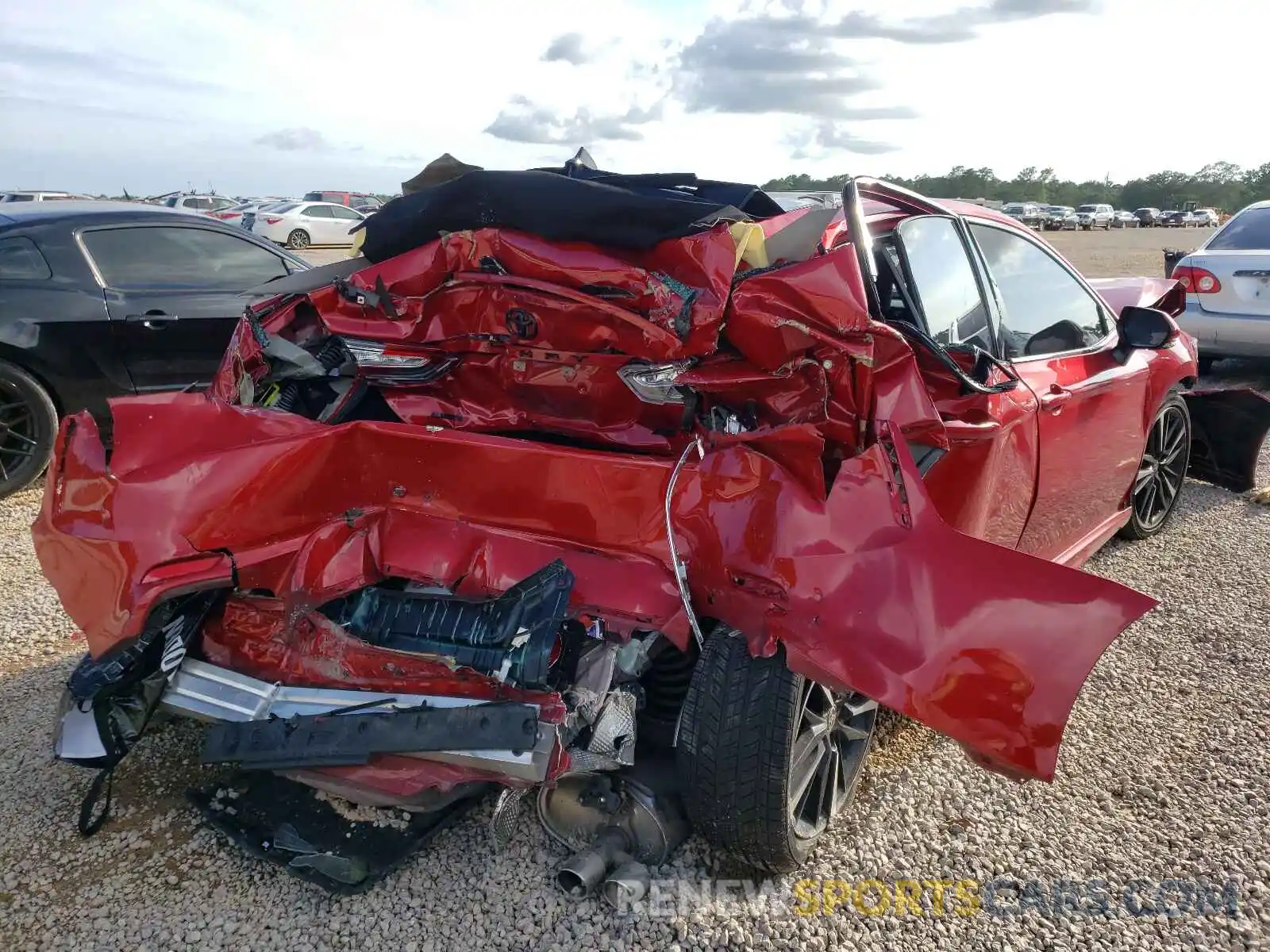 4 Photograph of a damaged car 4T1K61AK0LU397716 TOYOTA CAMRY 2020