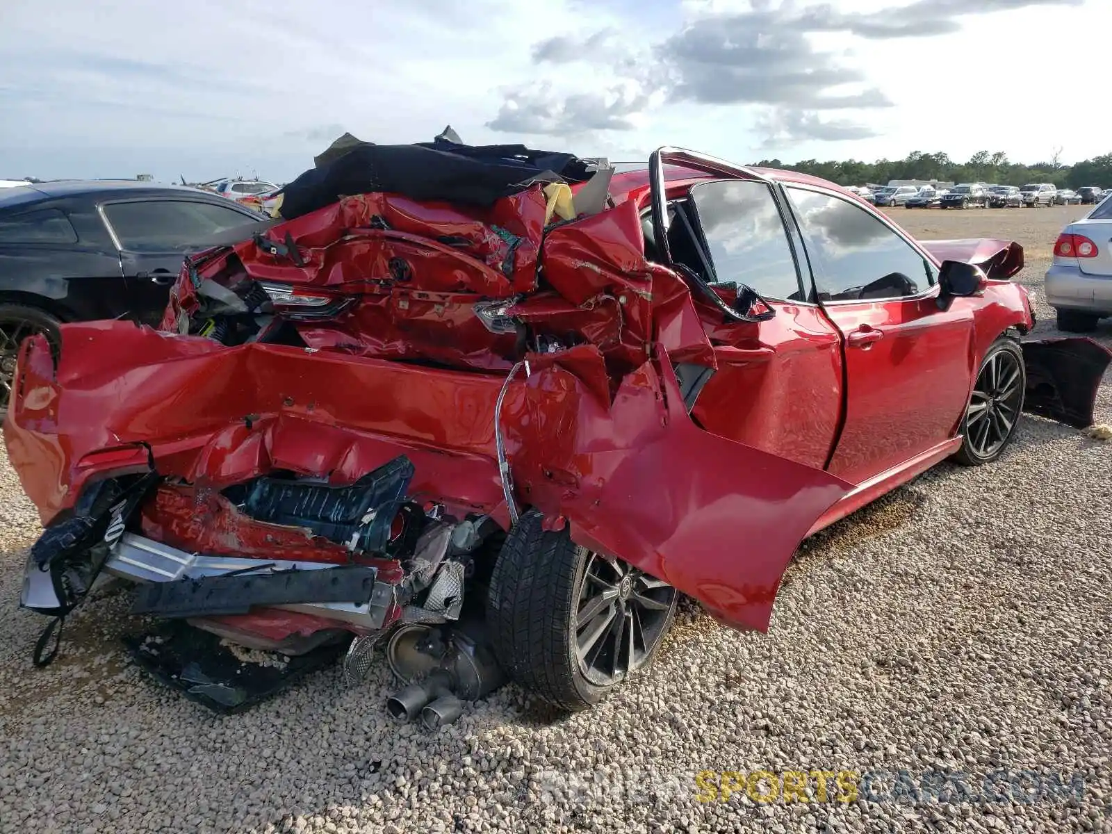 9 Photograph of a damaged car 4T1K61AK0LU397716 TOYOTA CAMRY 2020