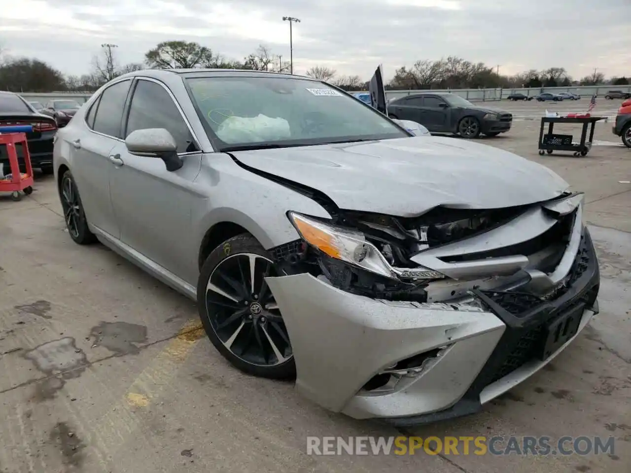 9 Photograph of a damaged car 4T1K61AK0LU503193 TOYOTA CAMRY 2020