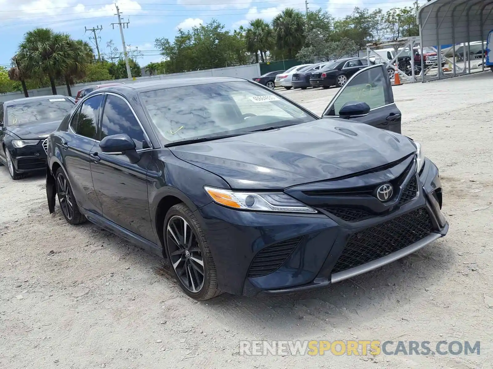 1 Photograph of a damaged car 4T1K61AK0LU867355 TOYOTA CAMRY 2020