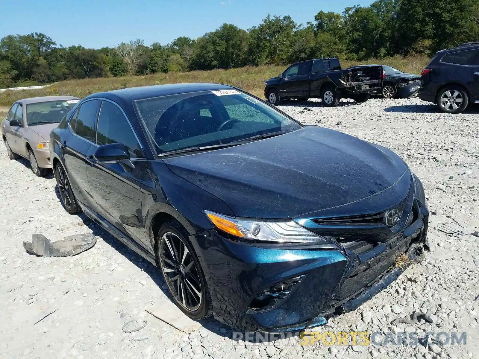 1 Photograph of a damaged car 4T1K61AK0LU880395 TOYOTA CAMRY 2020