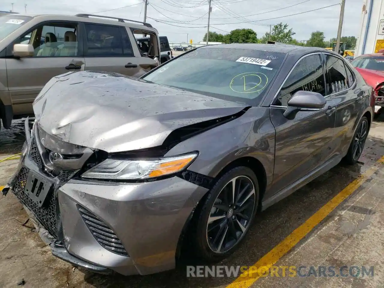 2 Photograph of a damaged car 4T1K61AK0LU881725 TOYOTA CAMRY 2020