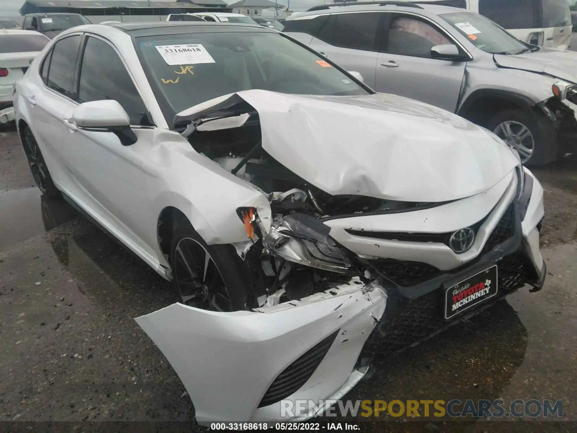 6 Photograph of a damaged car 4T1K61AK0LU962398 TOYOTA CAMRY 2020