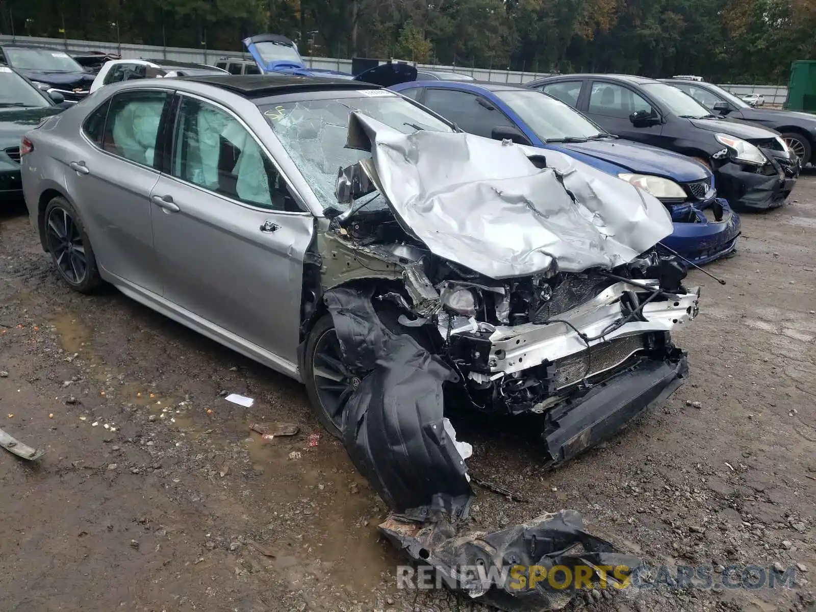 1 Photograph of a damaged car 4T1K61AK0LU970050 TOYOTA CAMRY 2020