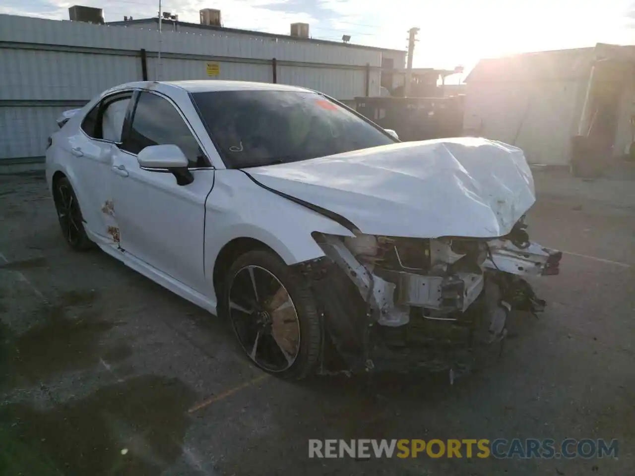 1 Photograph of a damaged car 4T1K61AK0LU974521 TOYOTA CAMRY 2020