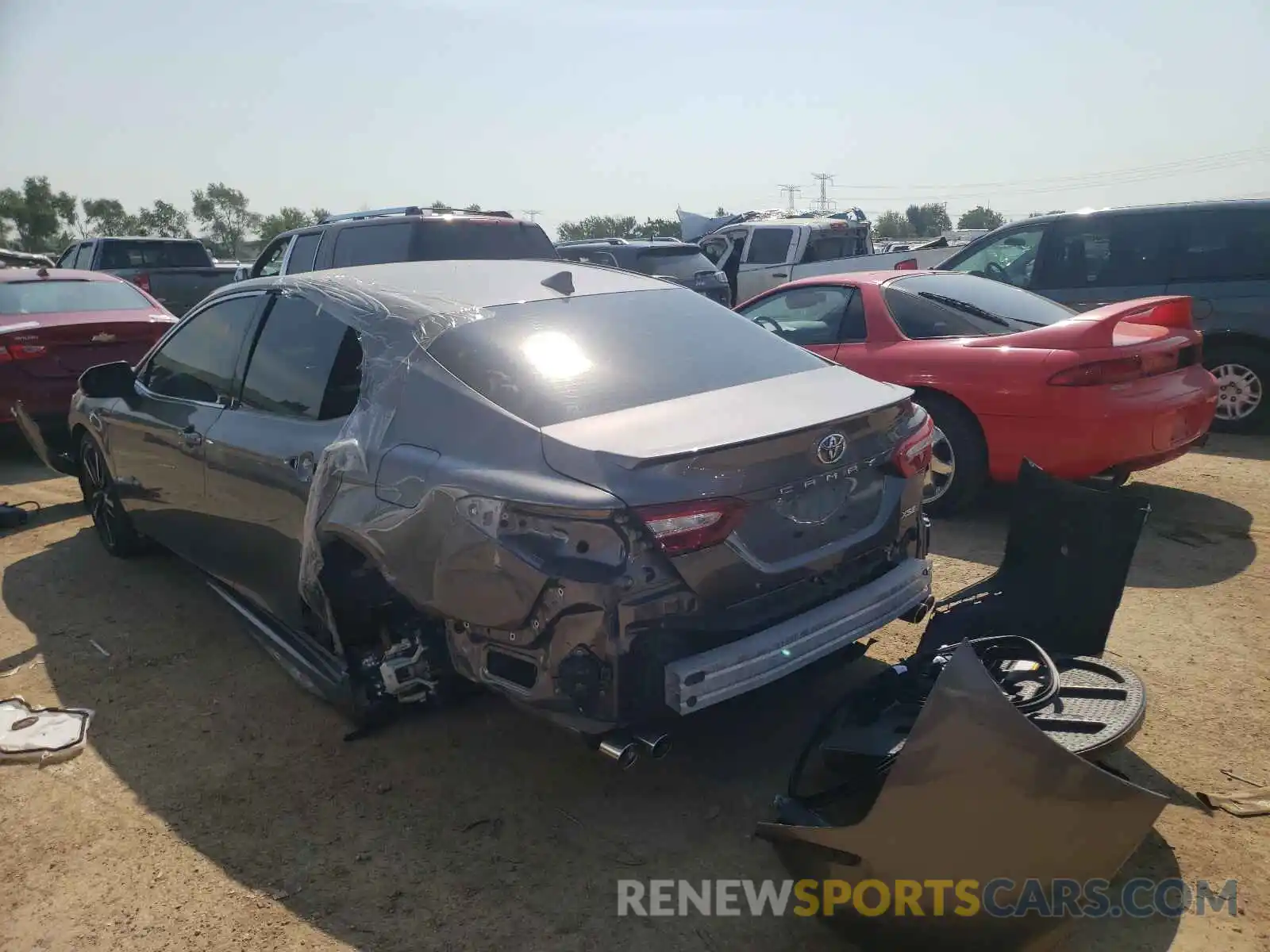 3 Photograph of a damaged car 4T1K61AK0LU990265 TOYOTA CAMRY 2020