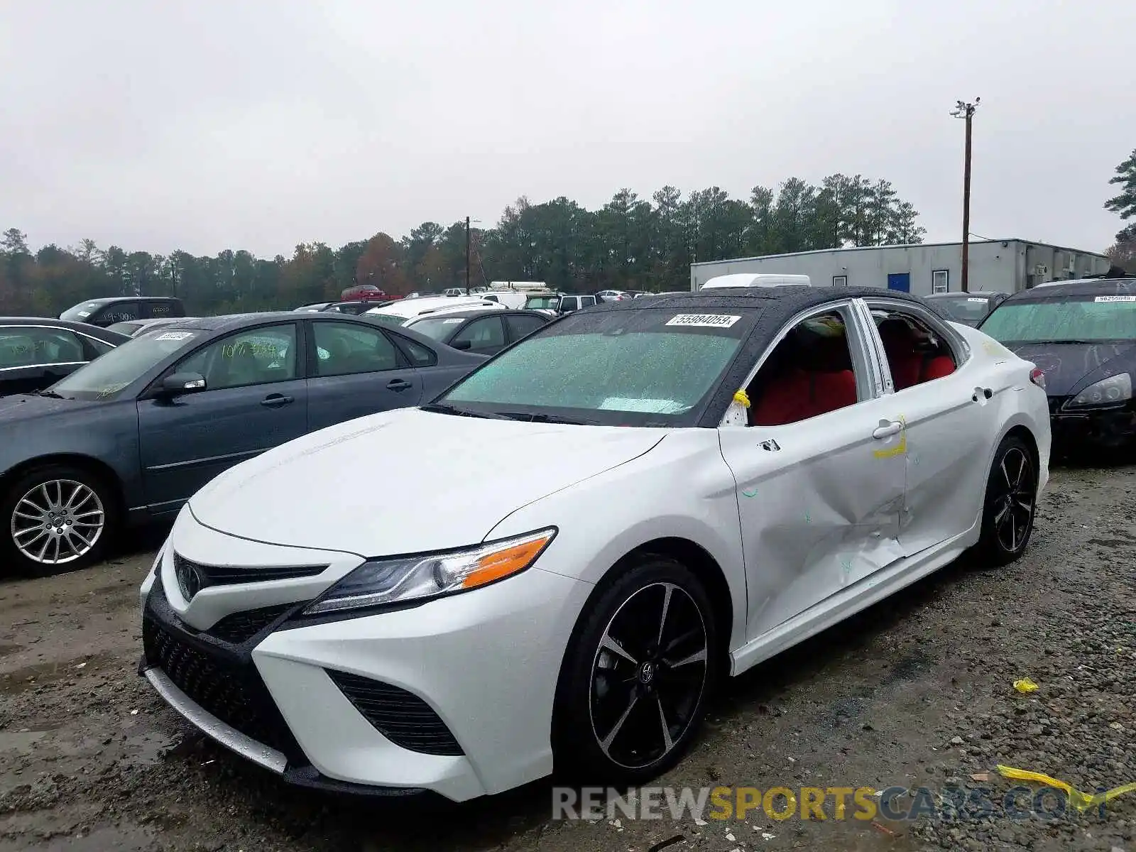 2 Photograph of a damaged car 4T1K61AK1LU301060 TOYOTA CAMRY 2020