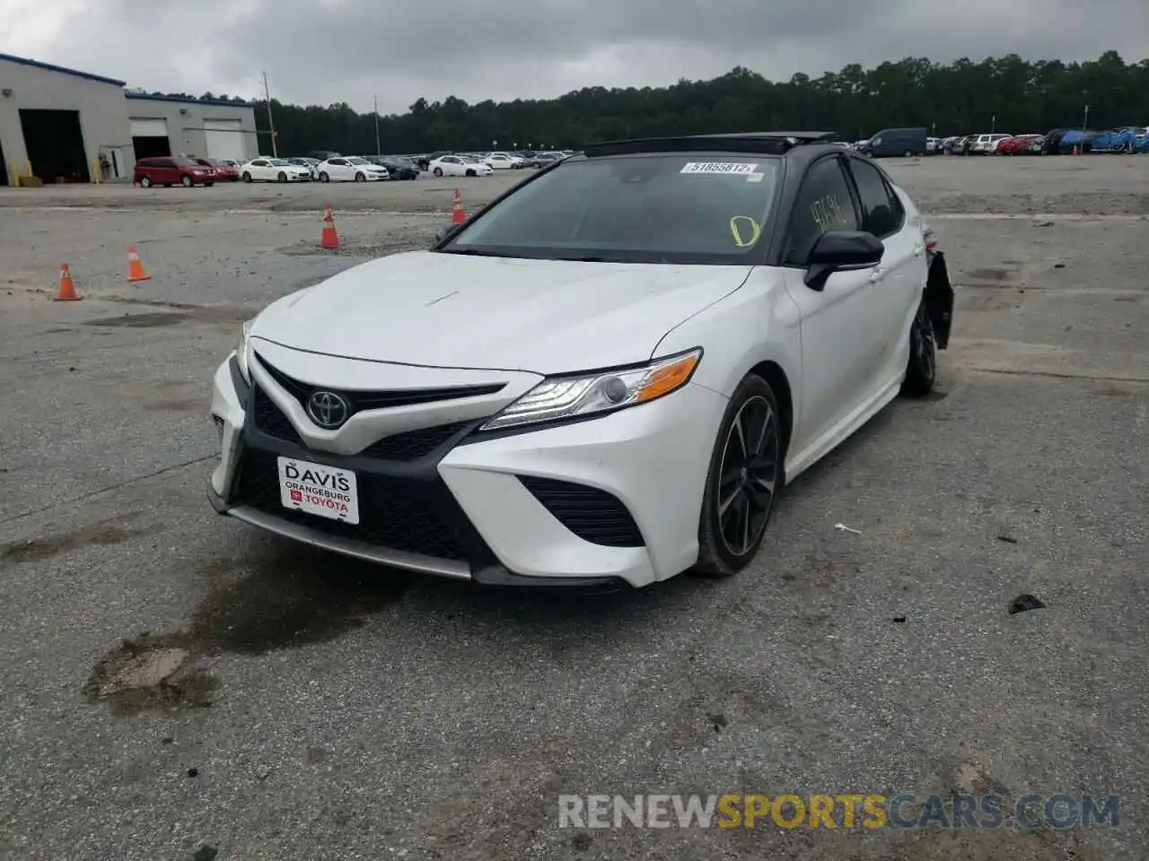 2 Photograph of a damaged car 4T1K61AK1LU304962 TOYOTA CAMRY 2020