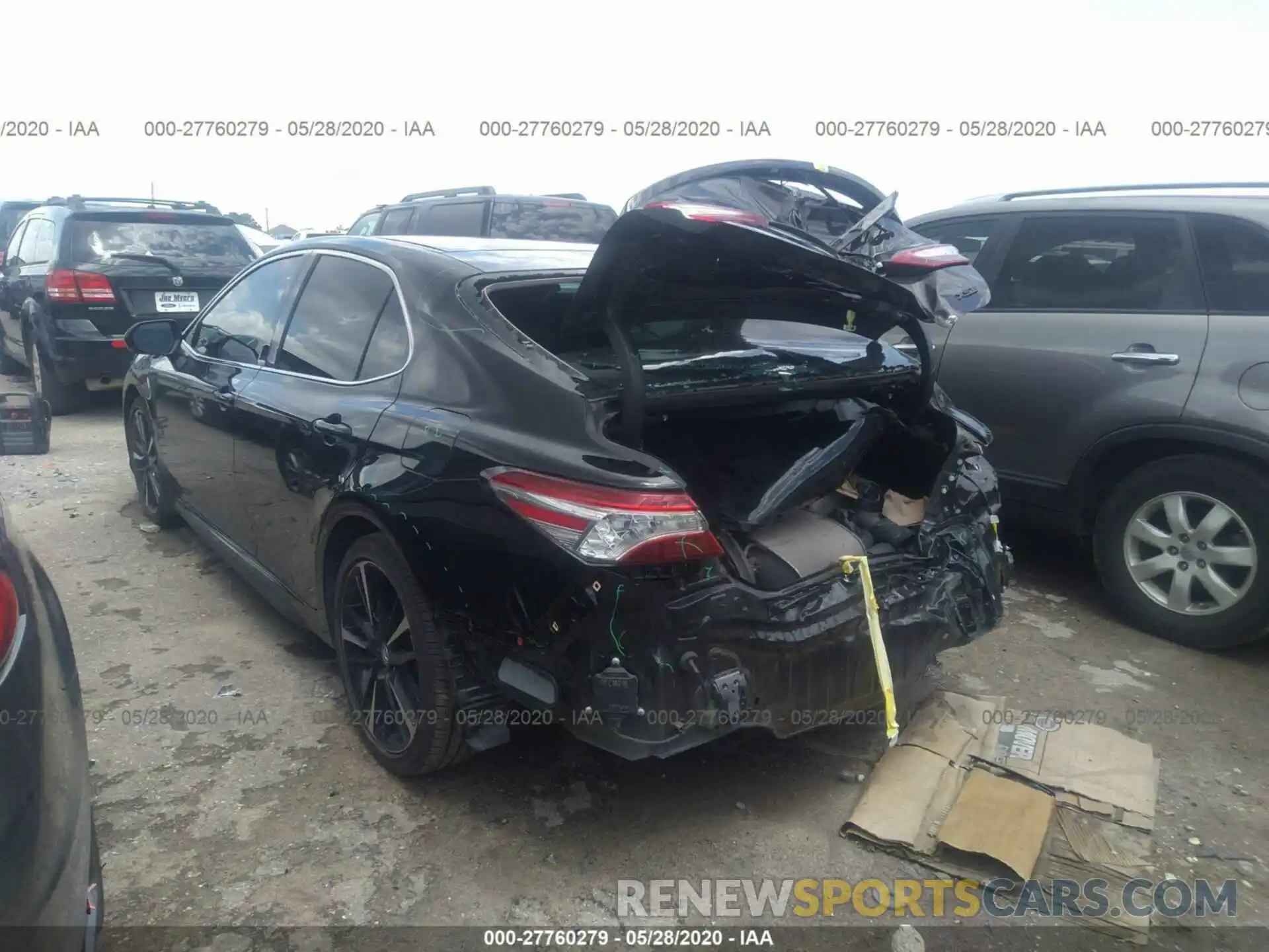 3 Photograph of a damaged car 4T1K61AK1LU321762 TOYOTA CAMRY 2020