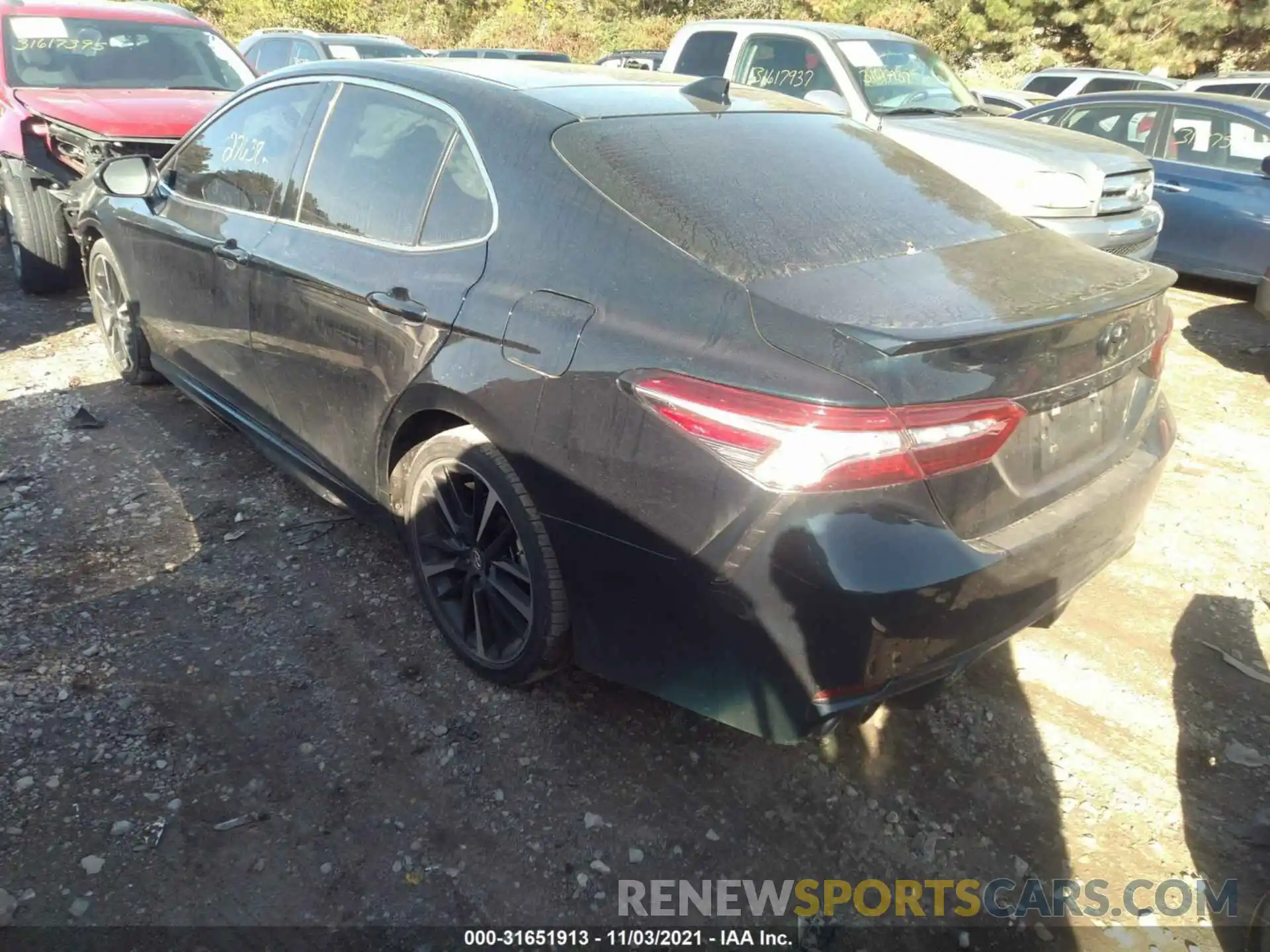 3 Photograph of a damaged car 4T1K61AK1LU332096 TOYOTA CAMRY 2020