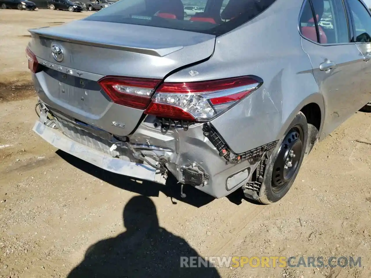 9 Photograph of a damaged car 4T1K61AK1LU363140 TOYOTA CAMRY 2020